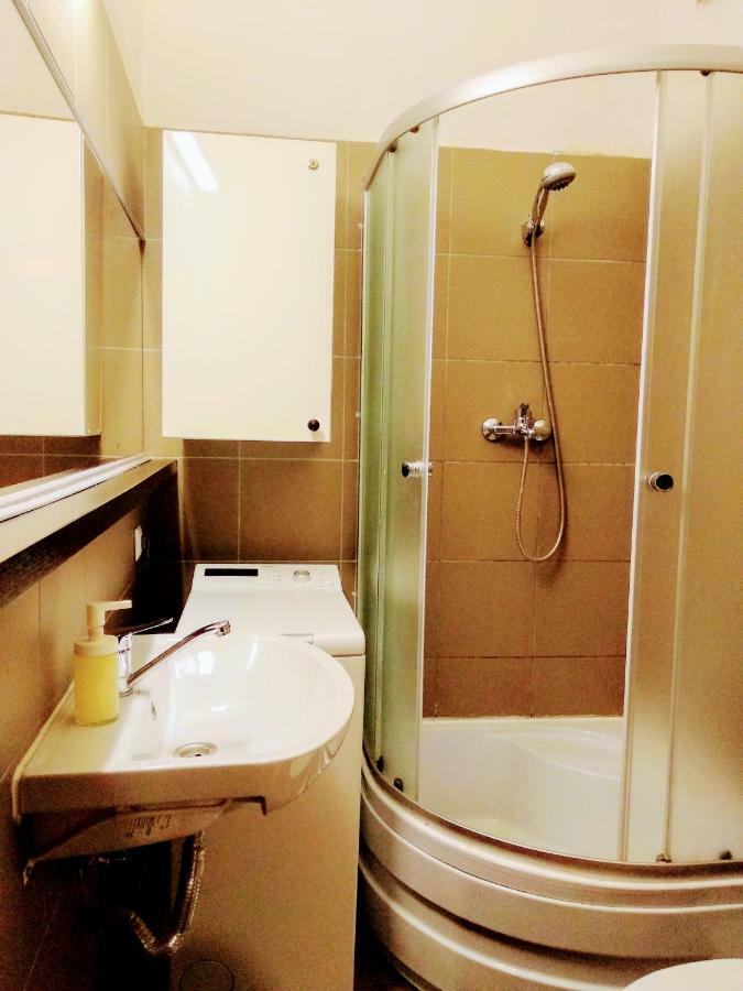Charming Vintage Apartment Piata Sfatului บราชอฟ ภายนอก รูปภาพ
